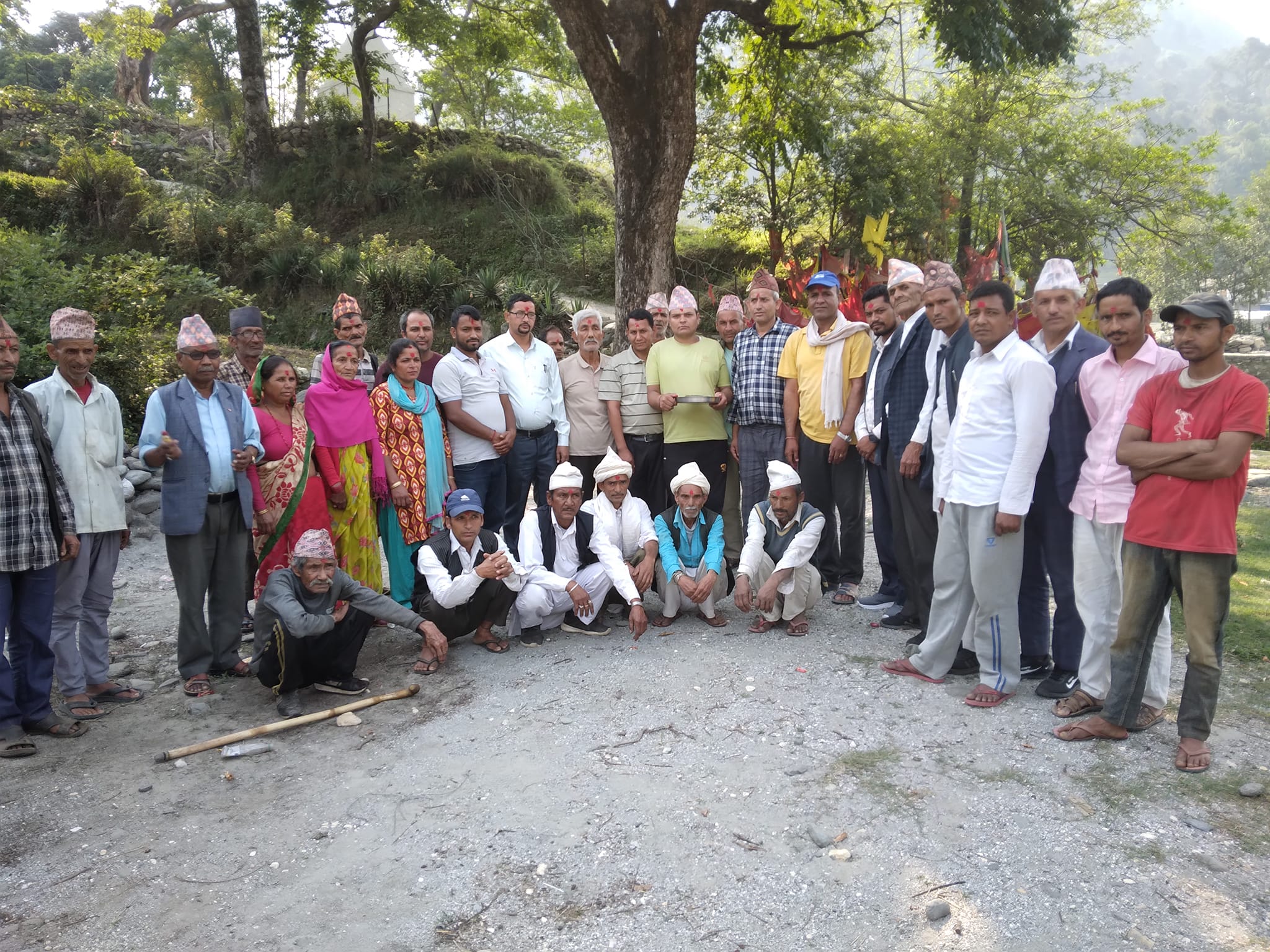 बैतडीको त्रिवेणी धाममा बन्ने भयो झोलुंगे पुल, मेयर बमले गरे उद्दघाटन 